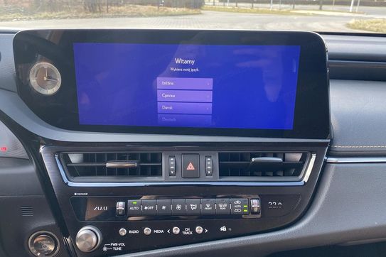 Lexus ES 300h Business Edition