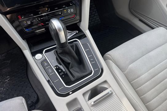 Volkswagen Passat Elegance 2.0 TDI DSG