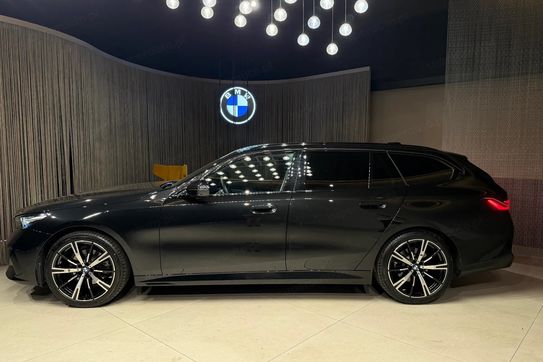 BMW Seria 5 520i mHEV M Sport aut