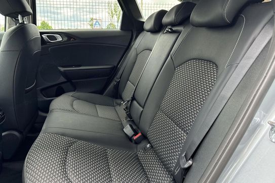 Kia Ceed 1.5 T-GDI Tribute DCT