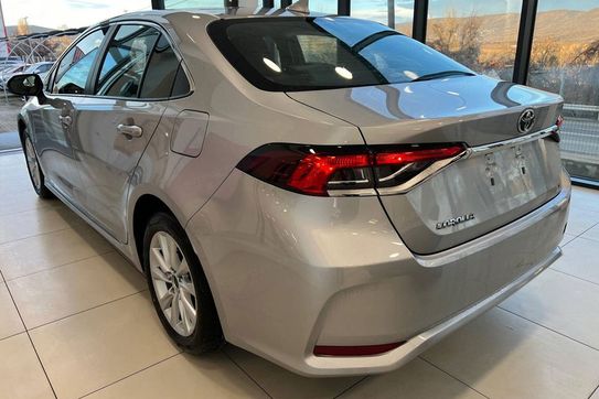 Toyota Corolla Comfort 1.5 benzyna