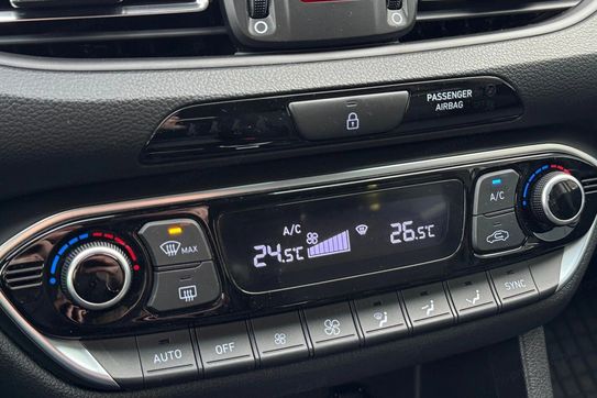 Hyundai i30 1.0 T-GDI Smart DCT