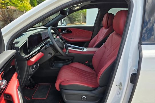 Omoda 9 Super Hybrid Exclusive AWD