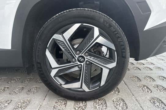 Hyundai Tucson Platinum 1.6 T-GDi HEV  4WD