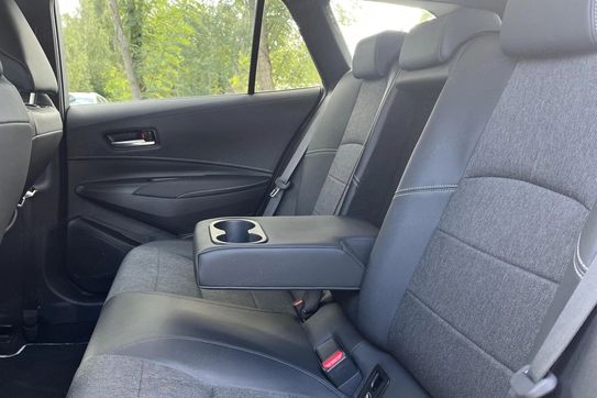 Toyota Corolla 1.8 Hybrid Style