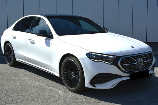 Mercedes E Klasa 220 d 4-Matic AMG