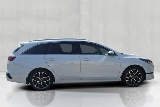 Kia Ceed 1.5 T-GDI  DCT