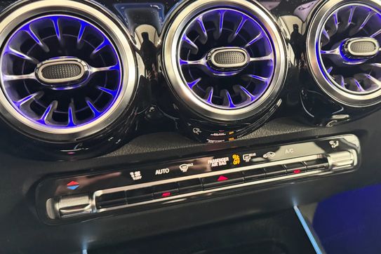 Mercedes GLB 200 Progressive