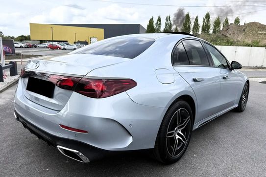Mercedes Klasa E 220 d  4-Matic AMG