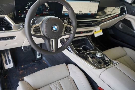 BMW X7 M60i xDrive