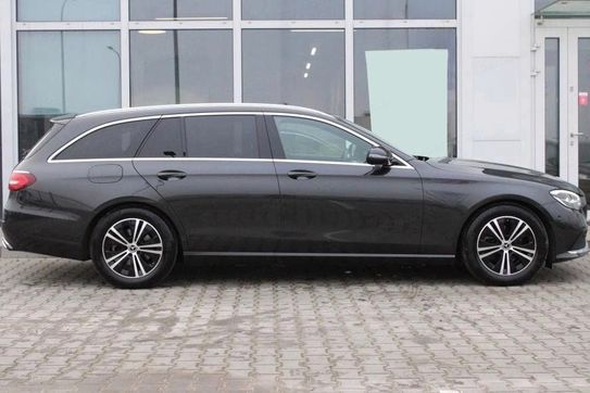 Mercedes Klasa E 220 d Avantgarde