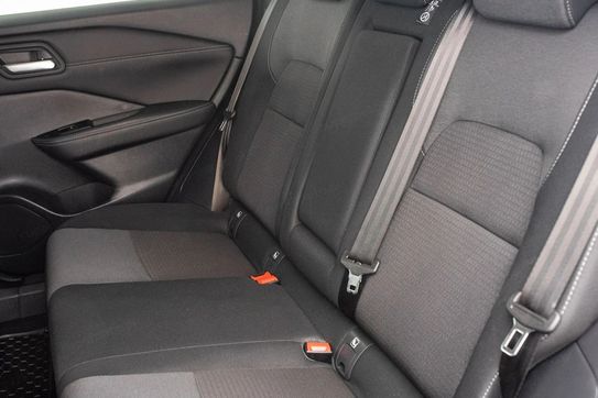 Nissan Qashqai 1.3 DIG-T N-Connecta Xtronic