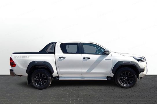 Toyota HiLux Invincible 4x4 AT