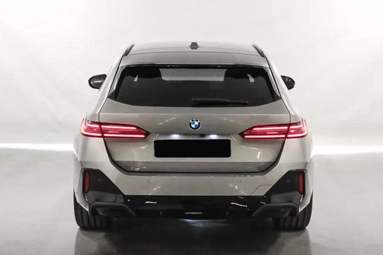 BMW Seria 5 Touring 520d xDrive M Sport