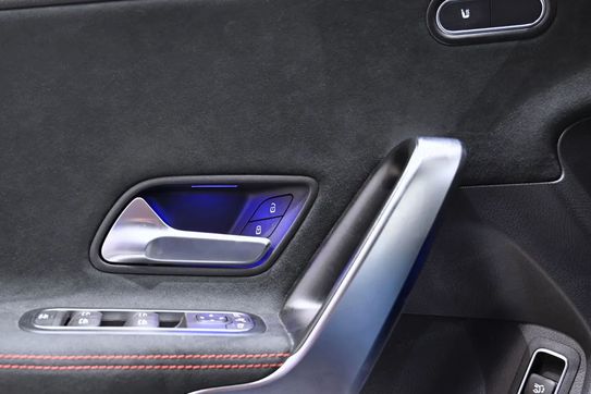 Mercedes CLA 200 mHEV AMG Line 7G-DCT