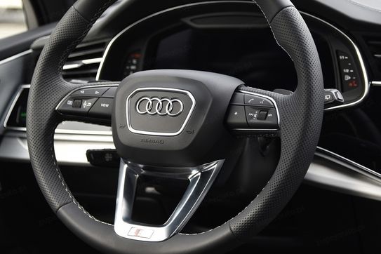 Audi Q7 TFSI quattro S Line