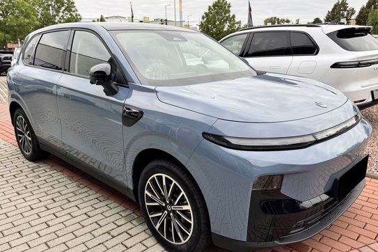Leapmotor B10 Design Hybrid EV 18,8 kWh