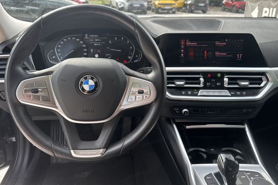BMW Seria 3 318i