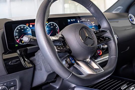 Mercedes GLA AMG 35 4-Matic