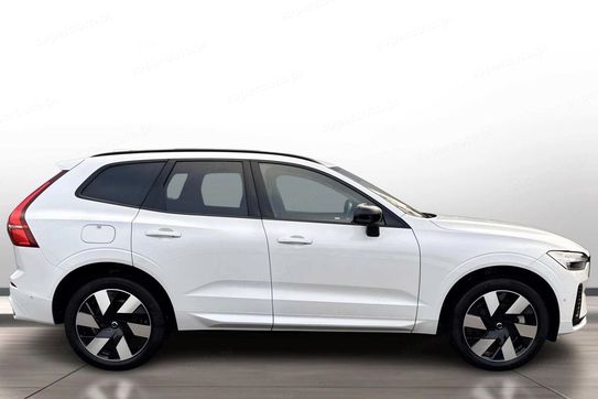 Volvo XC60 T6 Plug-In Hybrid AWD Plus Dark aut
