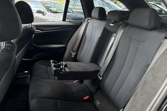 BMW Seria 5 Touring 520d xDrive M Sport