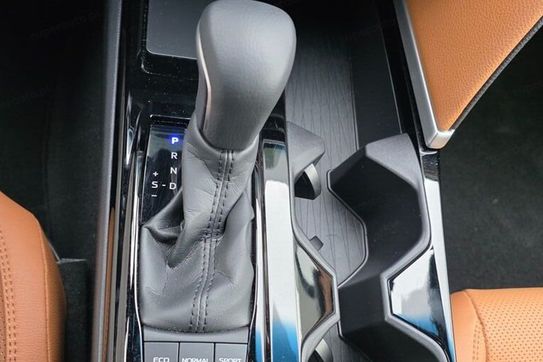 Toyota Camry 2.5 Hybrid Dynamic Force Prestige e-CVT