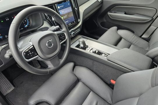 Volvo XC60 B5 B AWD Ultra Dark aut