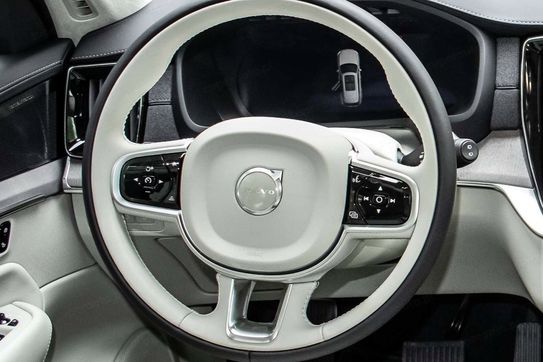 Volvo XC90 B5 B AWD Ultra Bright