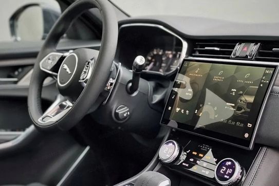 Jaguar F-Pace D300 AWD SE