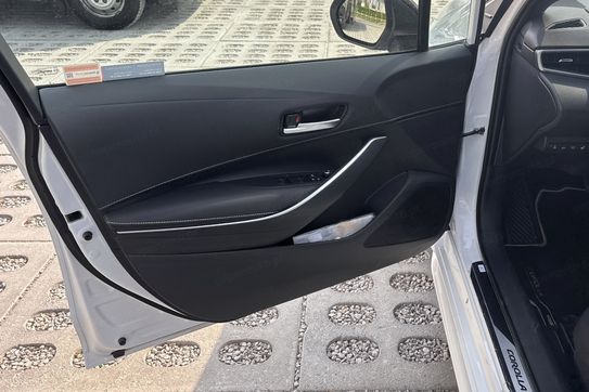 Toyota Corolla Style 1.8 Hybrid