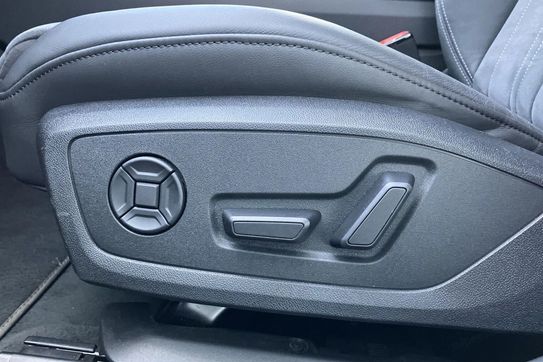 Audi A6 50 TDI mHEV quattro S Line Tiptronic
