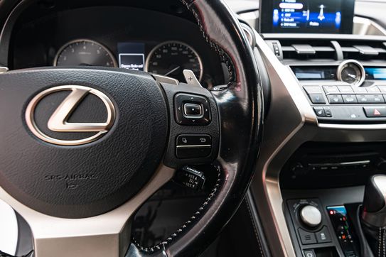 Lexus NX 200t Comfort AWD