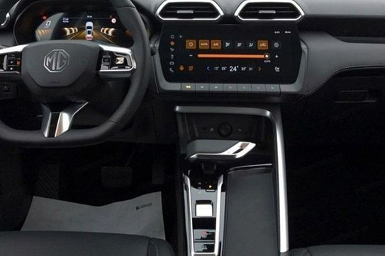 MG ZS 1.5 HEV+ Exclusive aut