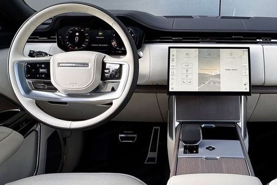 Land Rover Range Rover V8 P535 LWB Autobiography 7os.