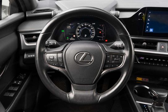 Lexus UX 300h Business