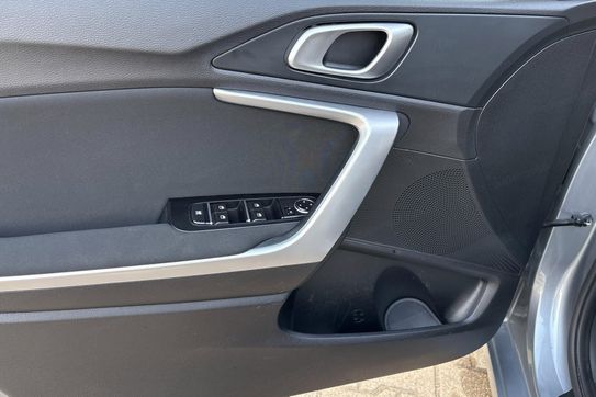 Kia Ceed M 1.5 T-GDI DCT