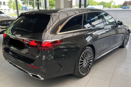 Mercedes Klasa E 300 e AMG Estate