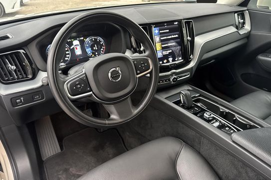 Volvo XC60 B4 B Momentum Pro