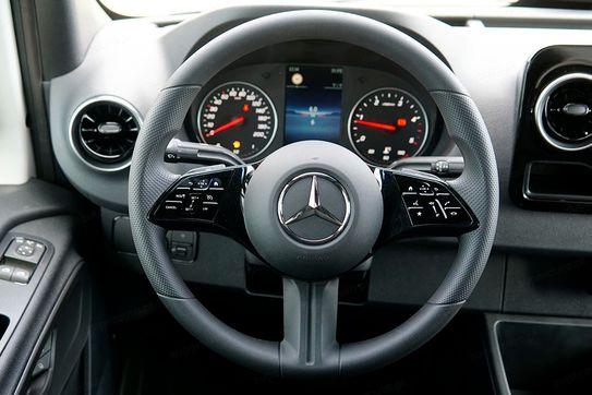 Mercedes Sprinter 317 CDI PRO Długi 9G-Tronic