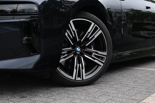 BMW Seria 7 740d xDrive M Sport