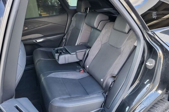 Lexus RX 350h Omotenashi