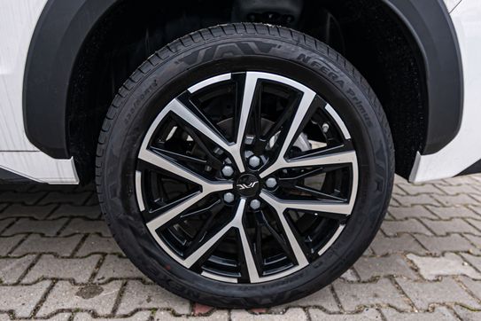 JAC JS8 PRO 1.5 T-GDI 7 DCT 7os.