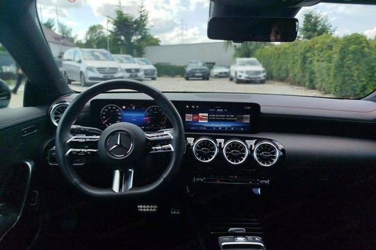 Mercedes CLA 180 AMG Line 7G-DCT