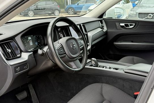 Volvo XC60 B4 B Momentum