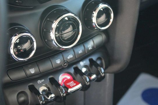 Mini Mini One aut