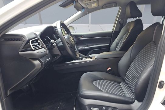 Toyota Camry 2.5 Hybrid Prestige