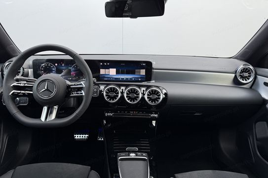 Mercedes CLA 220 4-Matic AMG Line