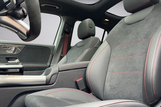 Mercedes GLA AMG 35 4-Matic