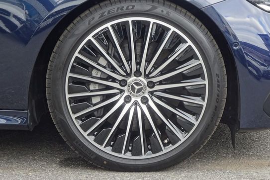 Mercedes Klasa E 220 d 4-Matic AMG