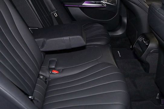 Mercedes Klasa E 200 4-Matic AMG